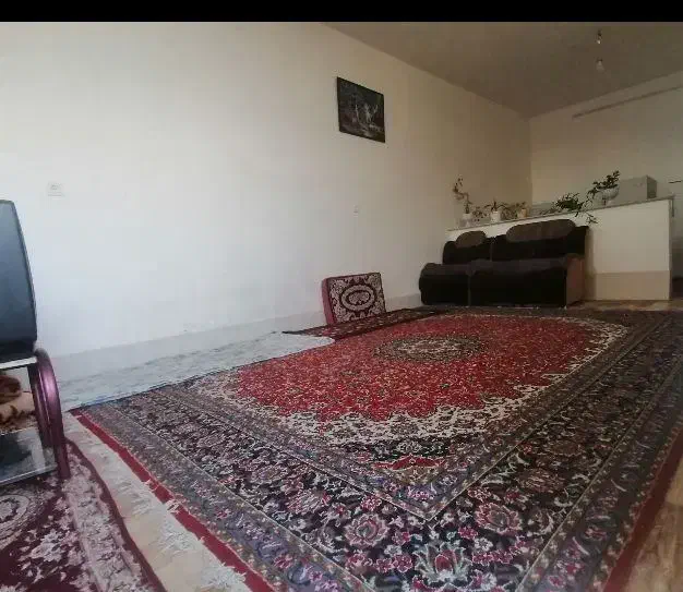 بافت .مرکز شهر... مستقل|اجارهٔ کوتاه‌مدت آپارتمان و سوئیت|بافت, |دیوار