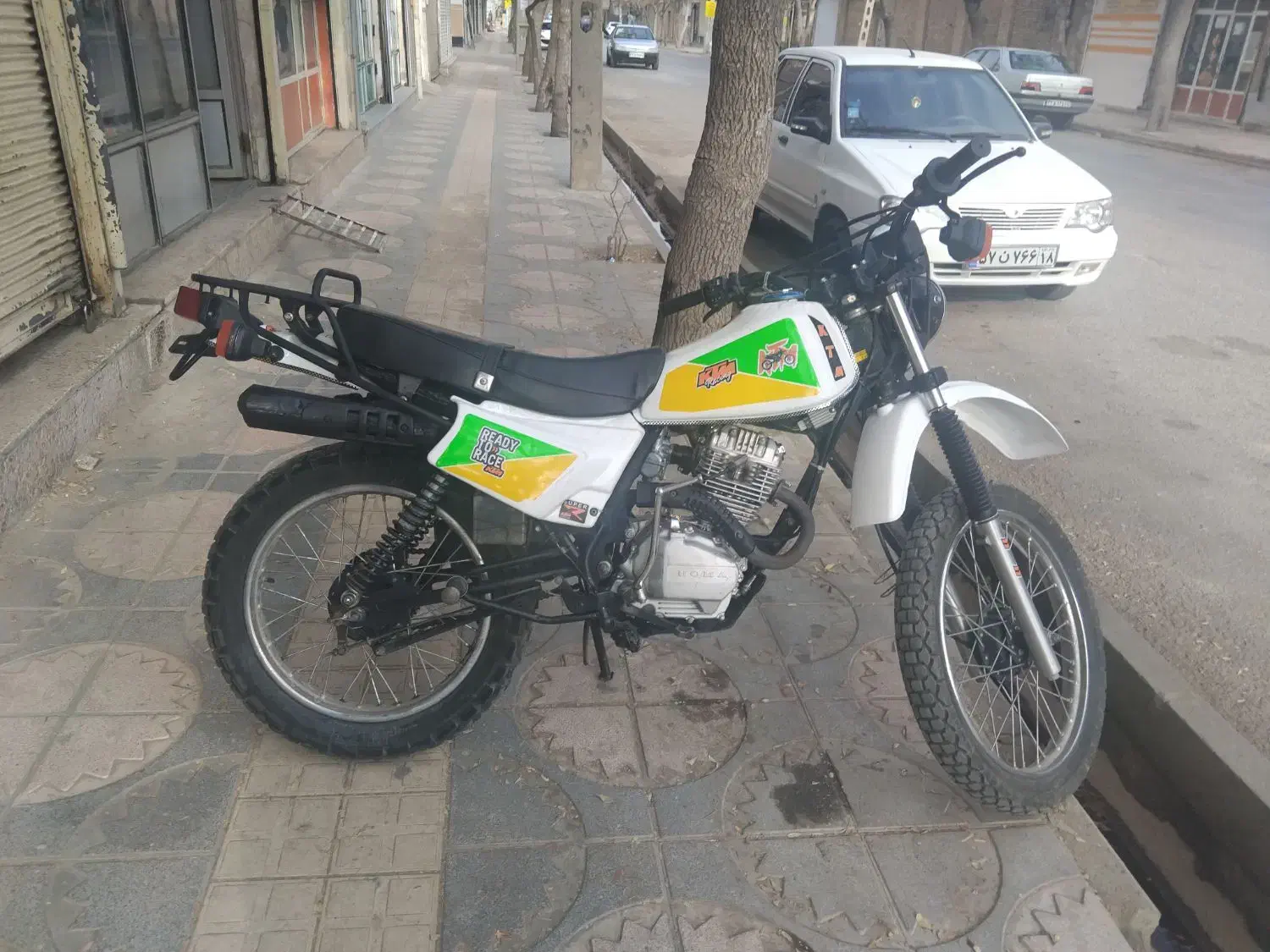 تریل ژاپنی|موتورسیکلت|بهار, |دیوار