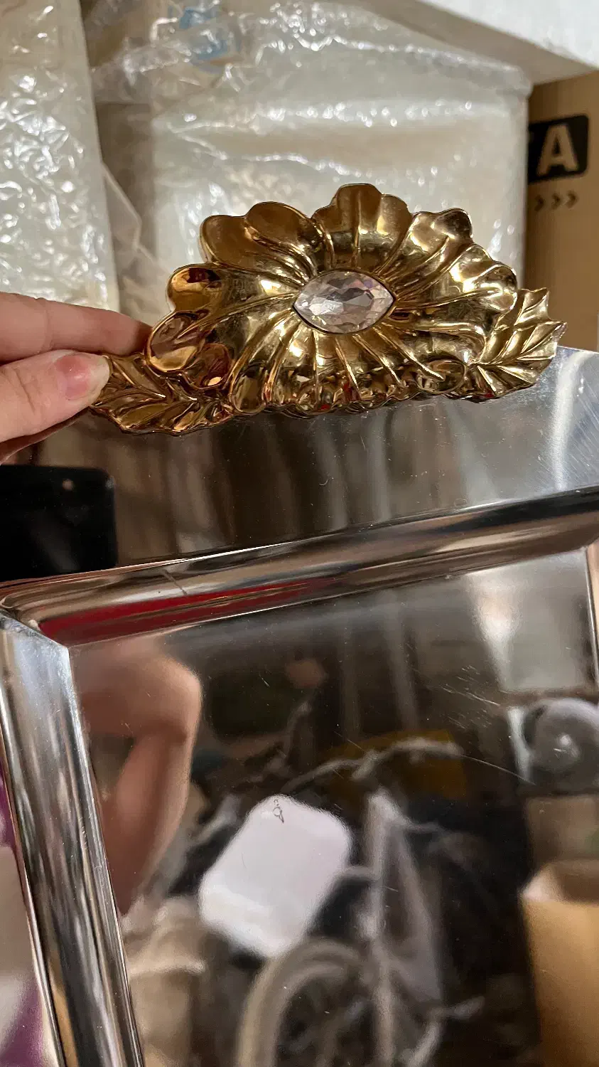 سینی پذیرایی|ظروف سرو و پذیرایی|اصفهان, ارغوانیه|دیوار