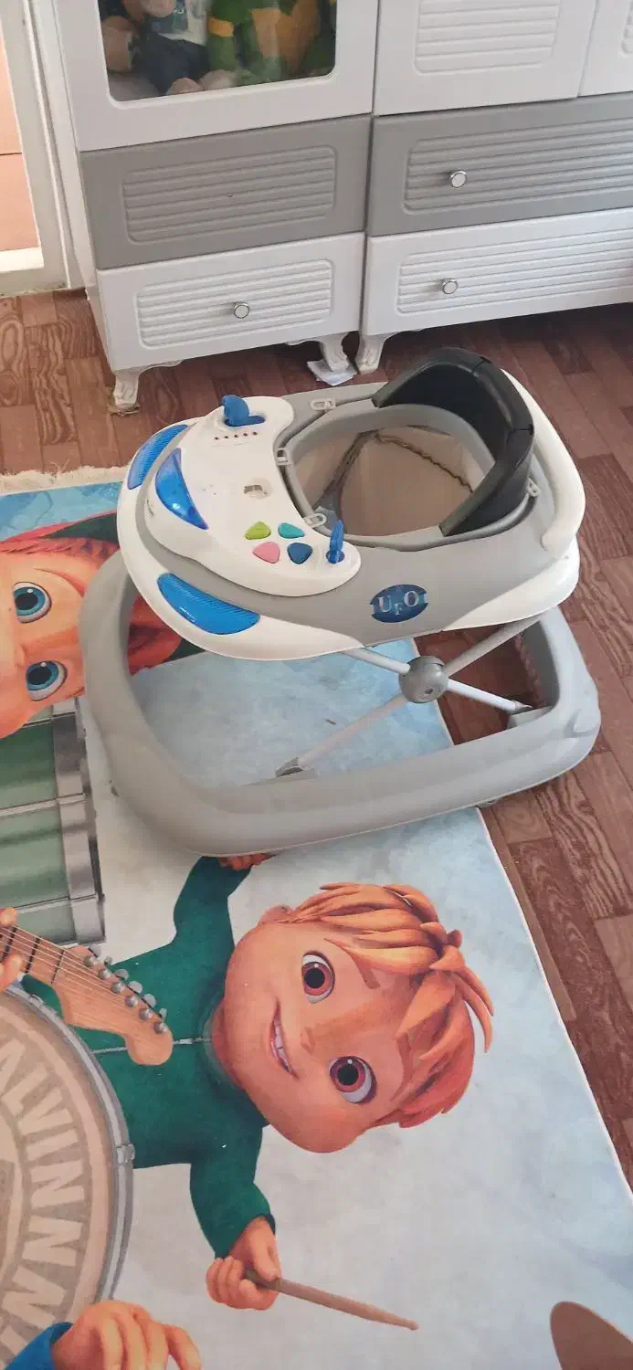 روروعک و نی نی لای لای در حد نو|اسباب و اثاث بچه|ارومیه, |دیوار