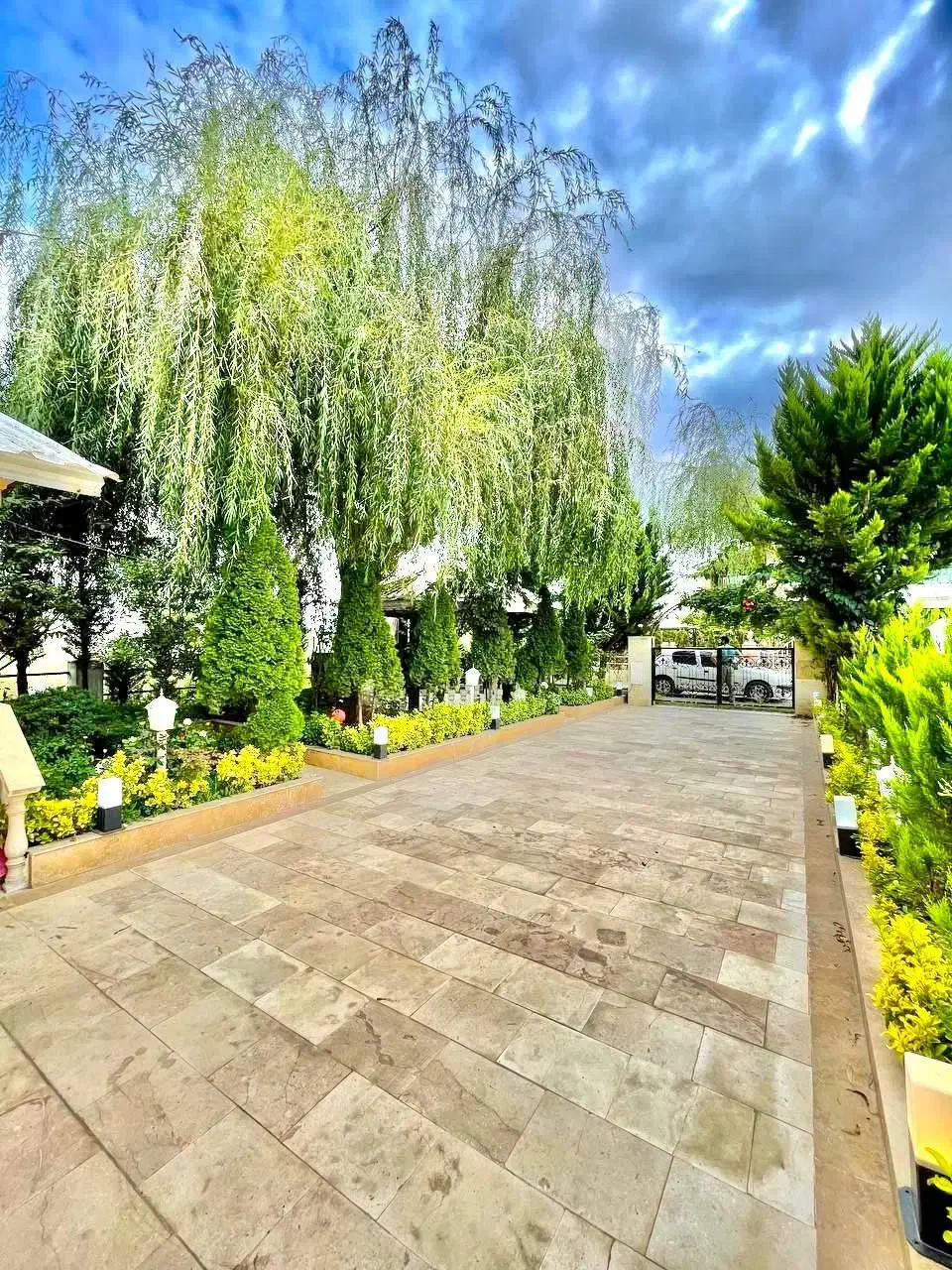 ویلاکلاسیک/۲۵۰/متری مبله سندتک برگ نزدیک جاده اصلی|فروش خانه و ویلا|امامزاده عبدالله, |دیوار