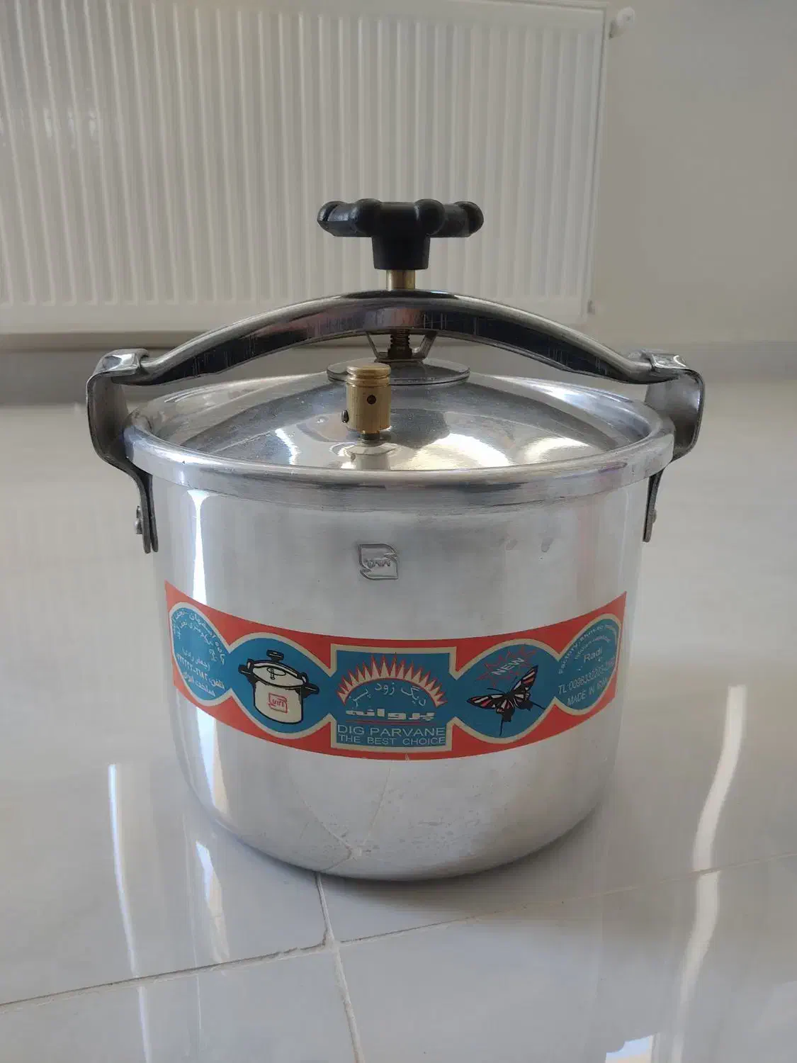 زودپز|ظروف پخت‌وپز|صحنه, |دیوار