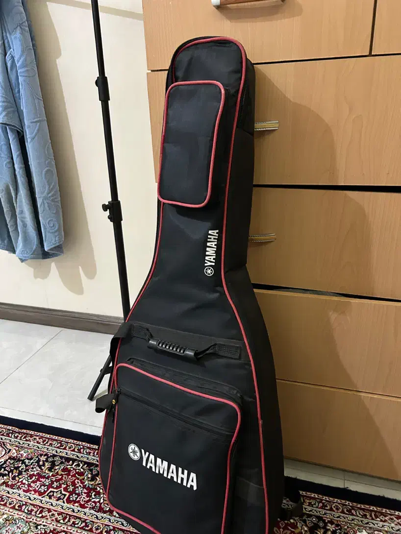 سافت کیس گیتار برنده یاماها|گیتار، بیس، امپلیفایر|تهران, مجیدیه|دیوار