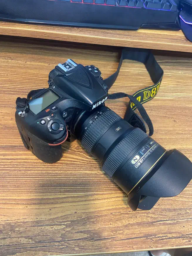 دوربین نیکون D810 + لنز نیکون 16-35|دوربین عکاسی و فیلم‌برداری|قم, شهرک قدس|دیوار