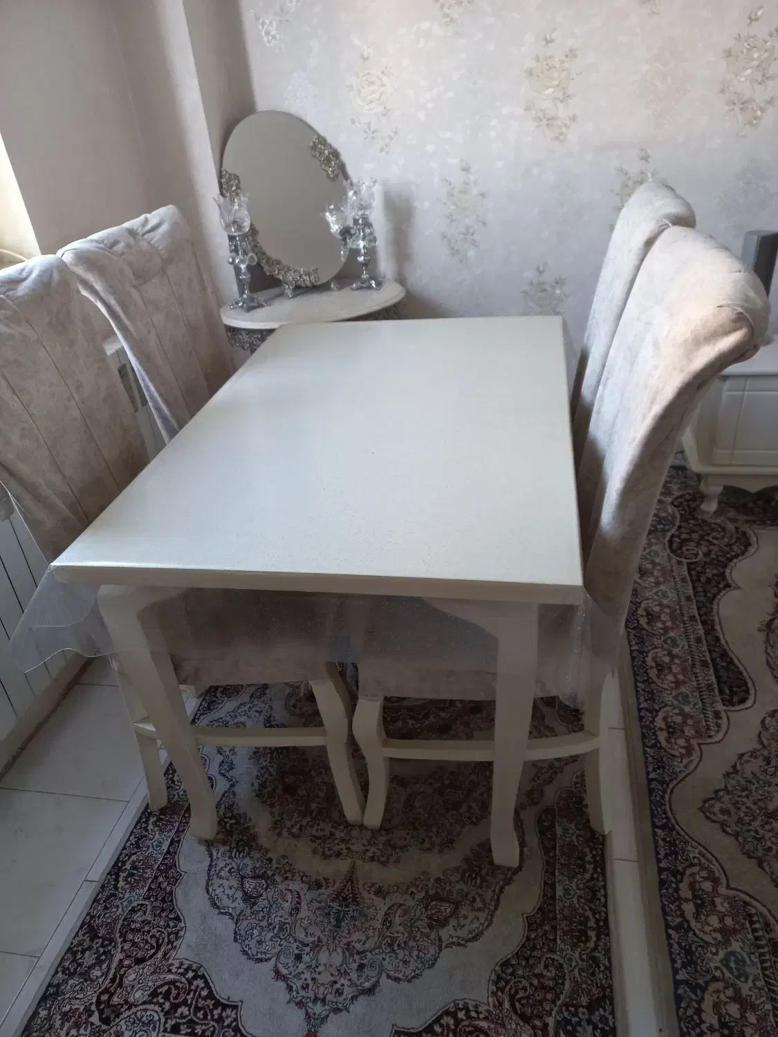 میز نهارخوری ۴ نفره سالم و شیک|میز و صندلی غذاخوری|فردیس, فردیس|دیوار