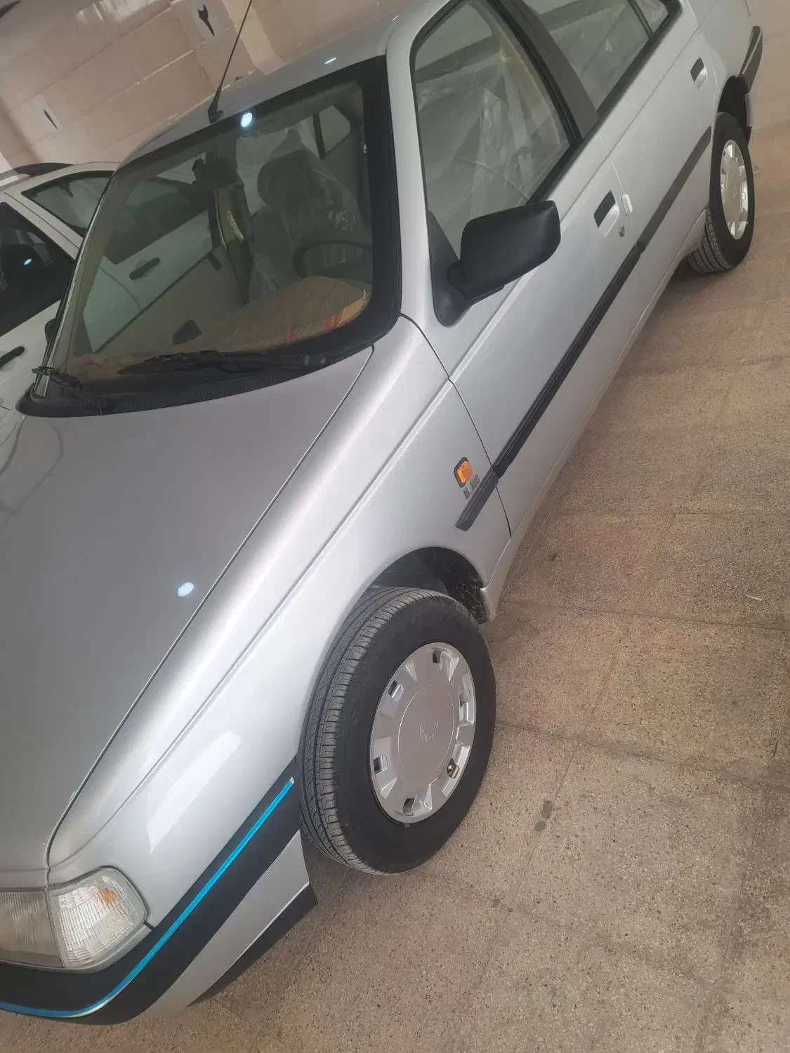 پژو ۴۰۵ مدل ۹۳ در حد صفر|خودرو سواری و وانت|بندرعباس, |دیوار