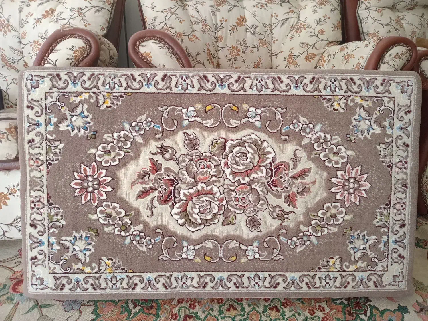 پشتی درحدنو|پشتی|اصفهان, مارچین|دیوار