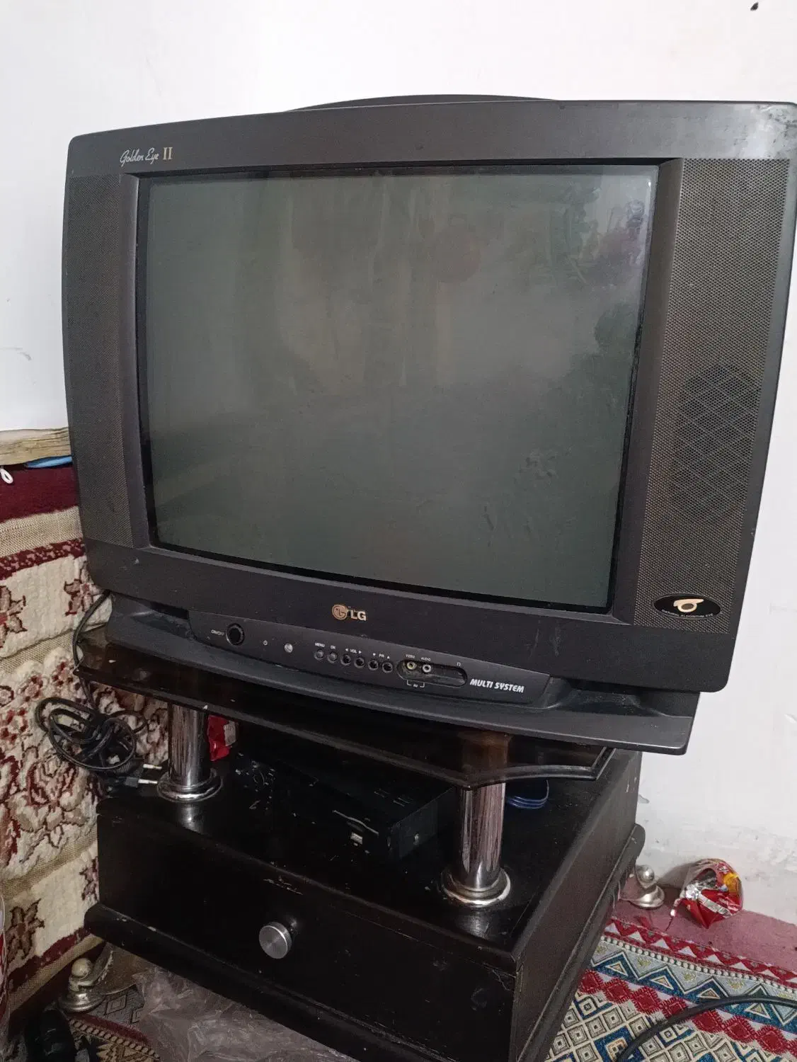 تلویزیون الجی قدیمی|تلویزیون و پروژکتور|قلعه گنج, |دیوار