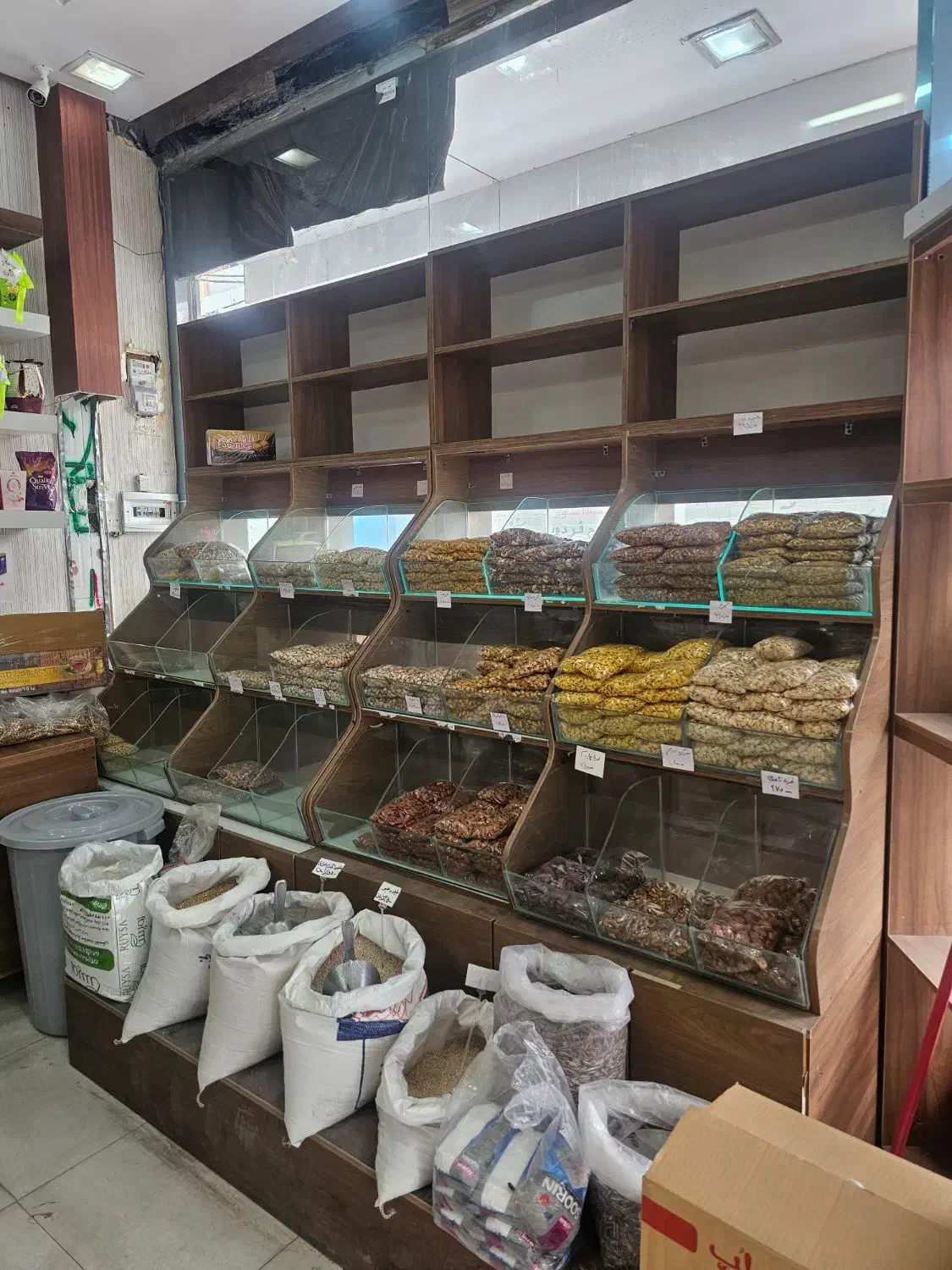 فروش استند اجیل|فروشگاه و مغازه|شاهینشهر, عطار|دیوار