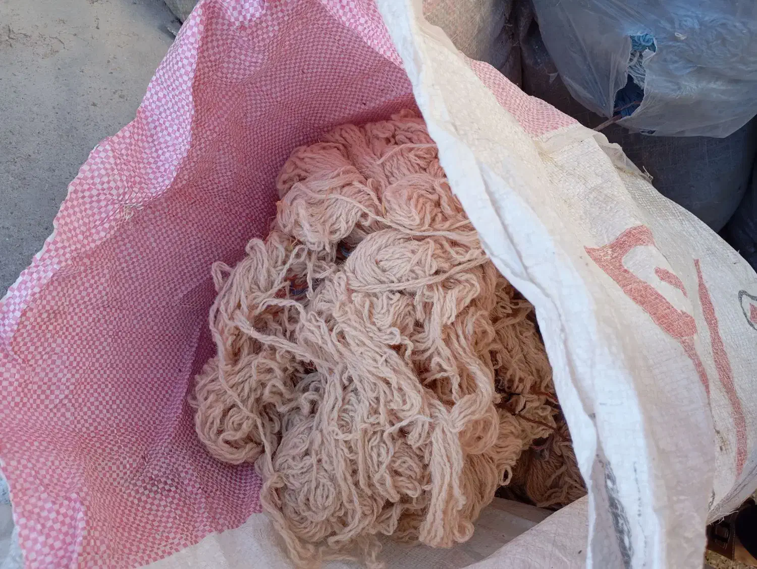 نخ قالی بافی|لوازم خیاطی و بافتنی|نیشابور, میدون بار|دیوار