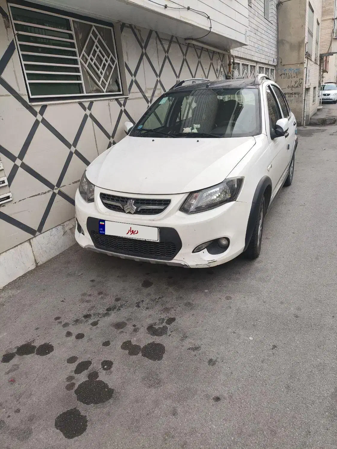 کوئیک R سفید مشکی 1402|خودرو سواری و وانت|قزوین, |دیوار