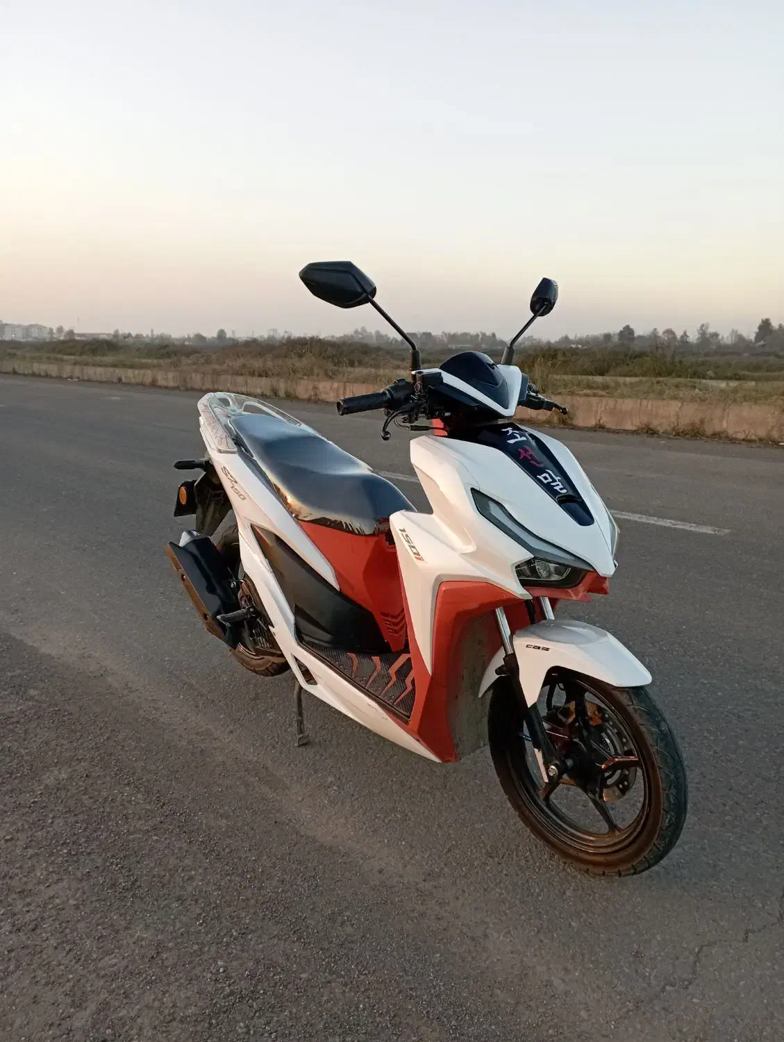 کلیک نیوفیس|موتورسیکلت|رشت, نظری|دیوار