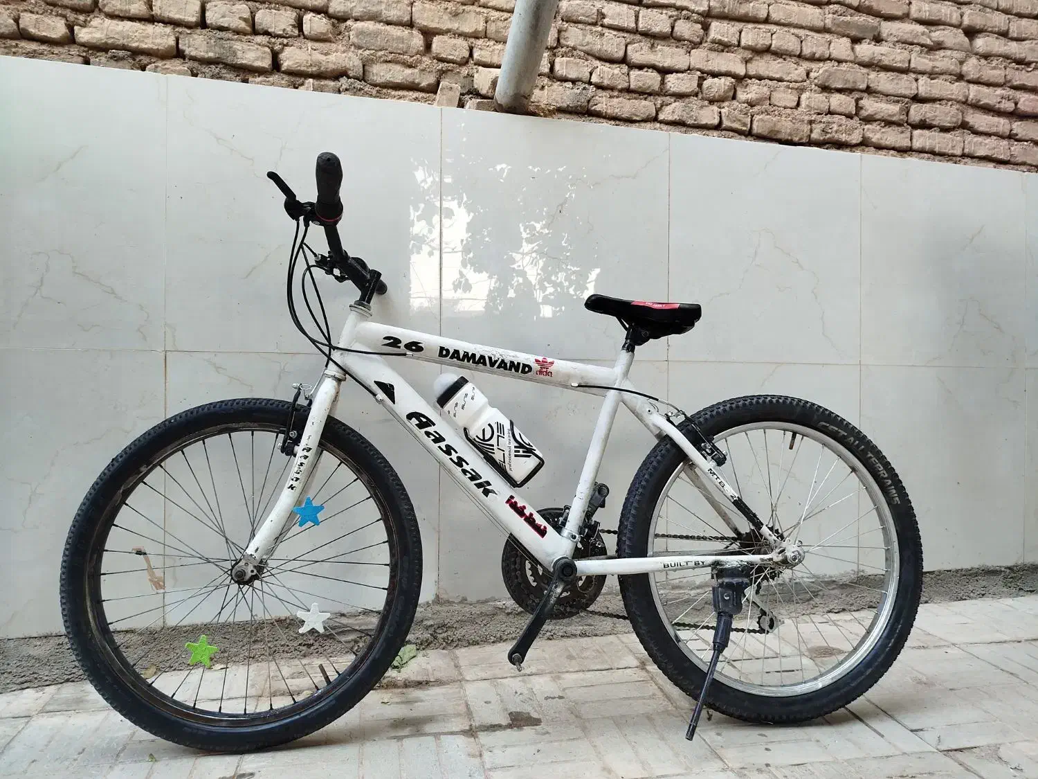 دوچرخه ۲۴ تمیز|دوچرخه، اسکیت، اسکوتر|تربت جام, میان جام|دیوار