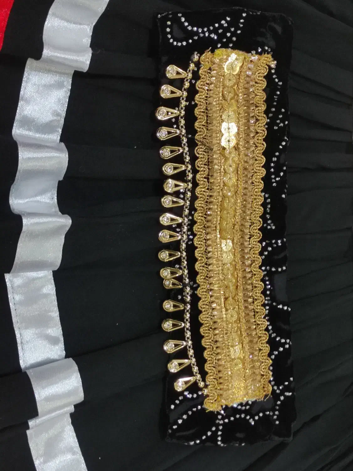 لباس قاسم آبادی|لباس|اطاقور, |دیوار