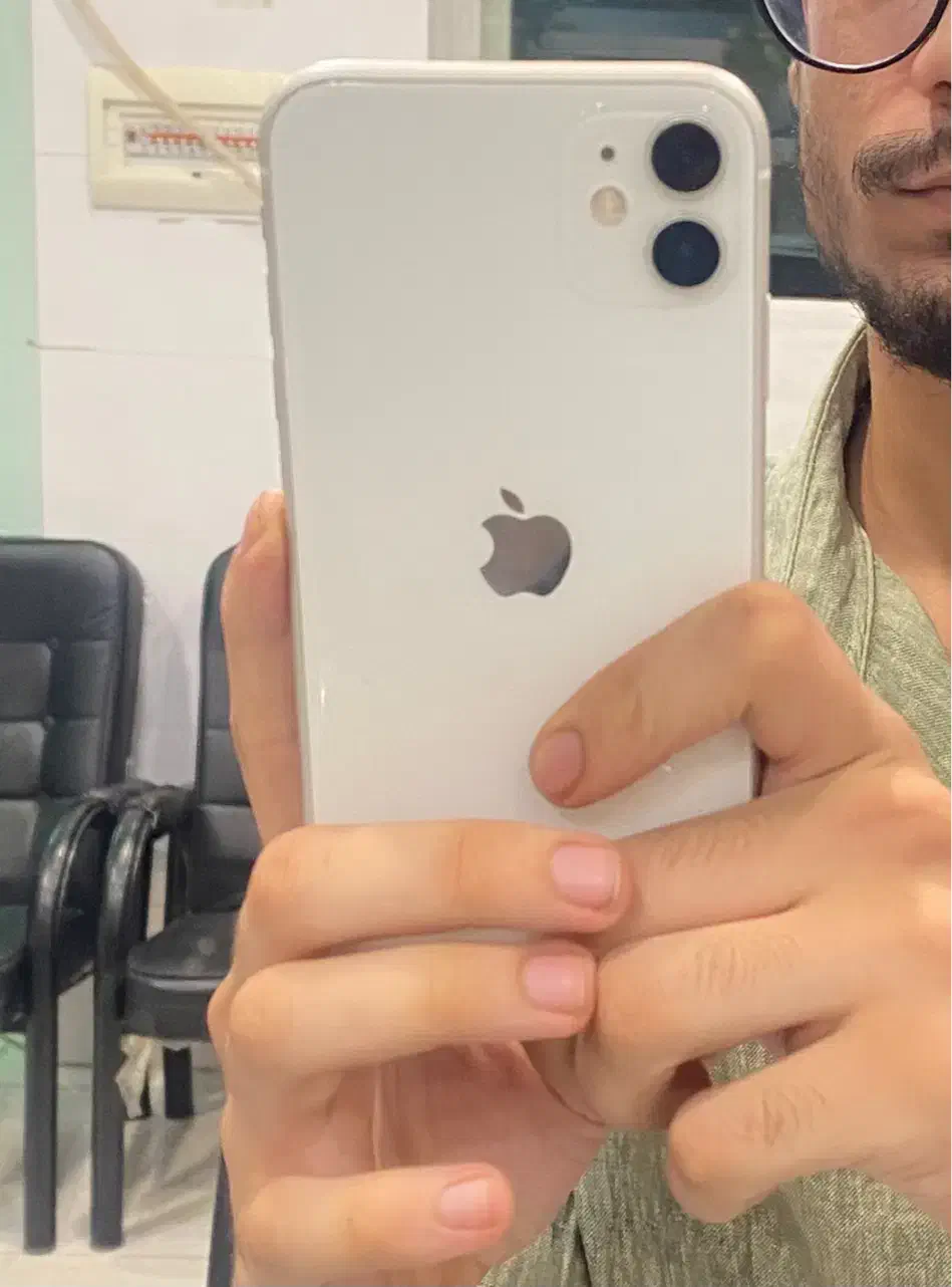 اپل iPhone 11 با حافظهٔ ۶۴ گیگابایت|موبایل|قم, انسجام|دیوار