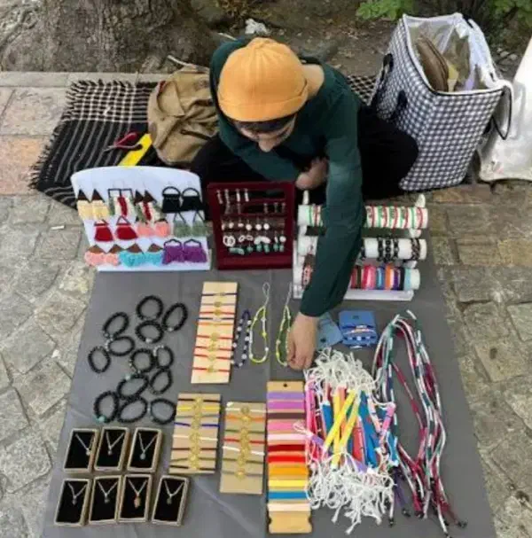 بساط کردن|فعالیت داوطلبانه|رشت, جماران|دیوار