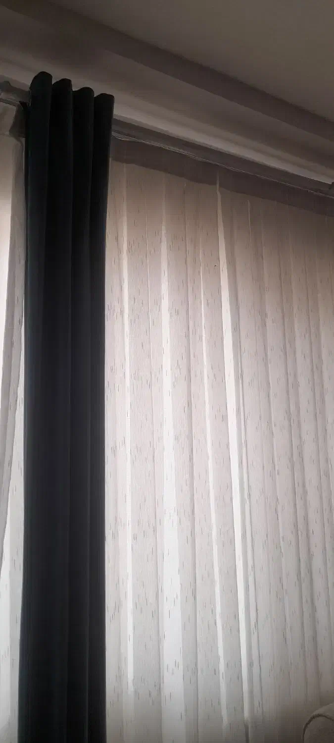 پرده پذیرایی به همراه والان ابی رنگ با ارتفاع ۲.۶۰|پرده، رانر، رومیزی|رشت, باهنر|دیوار