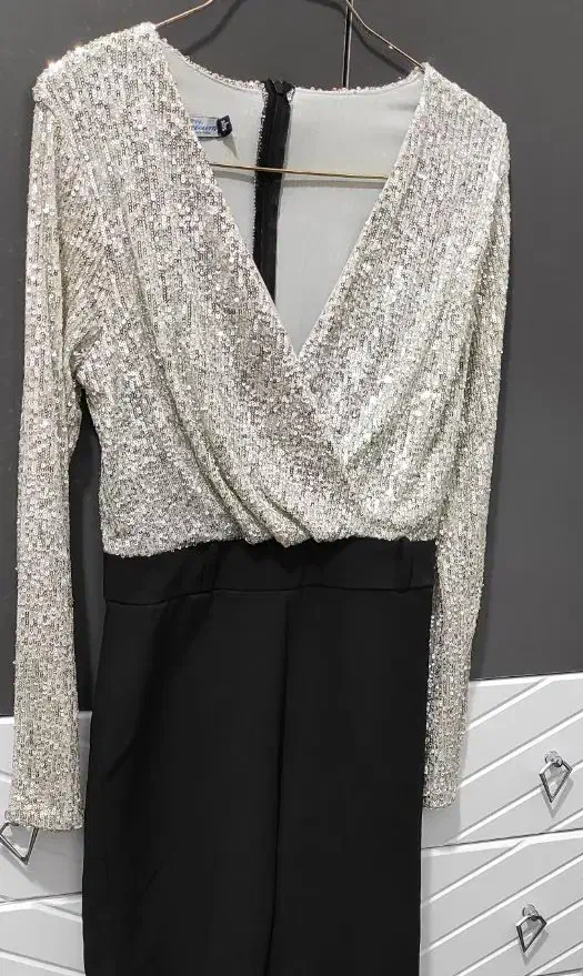 لباس مجلسی|لباس|قم, انصار‌الحسین|دیوار