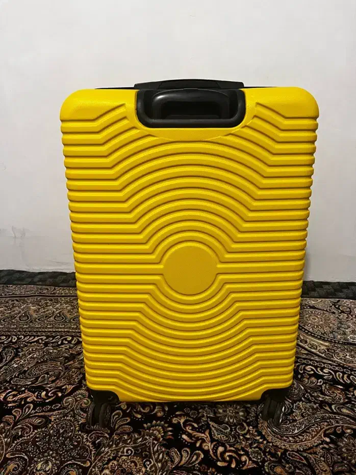 چمدان کاملا سالم|کیف، کفش، کمربند|رشت, جانبازان|دیوار