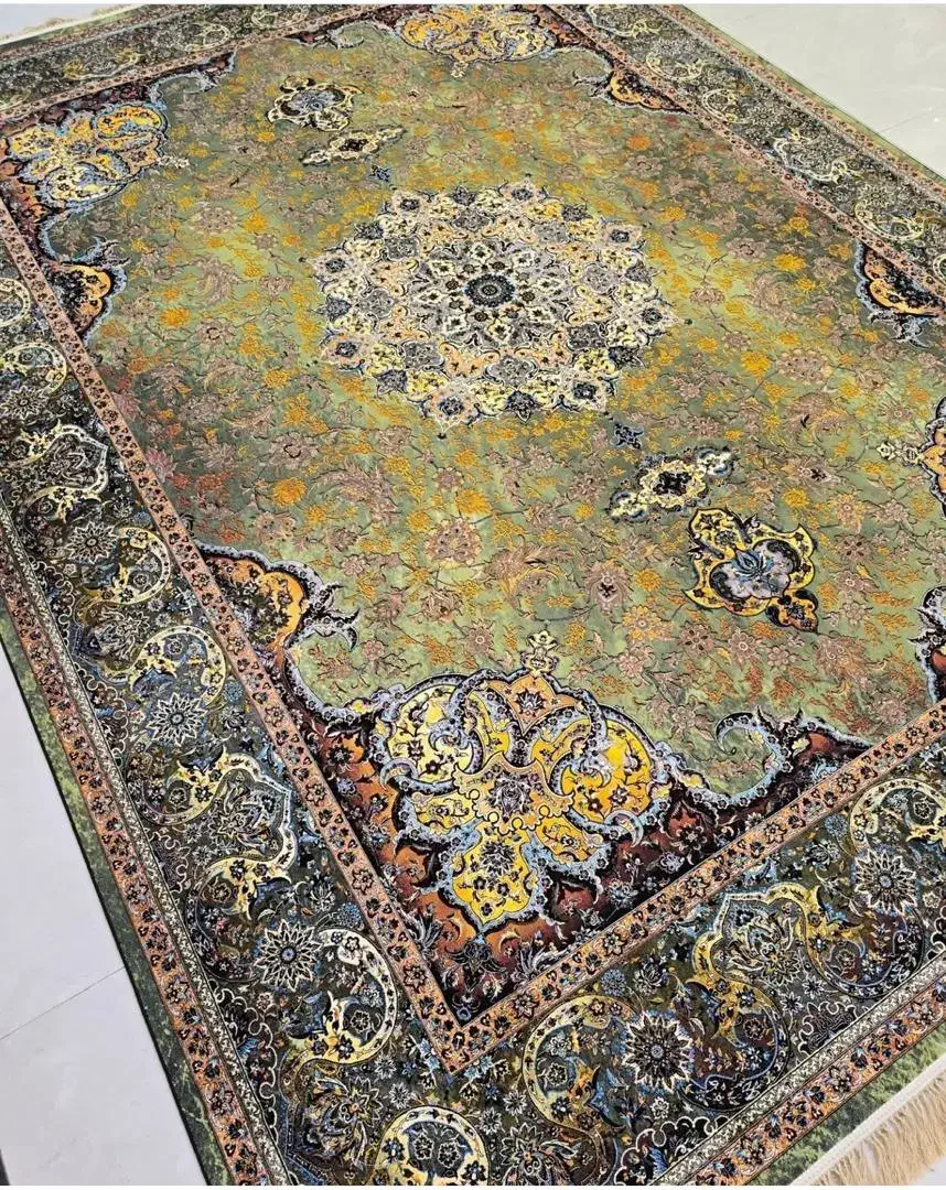 فرش ماشینی /نقش‌هایی برای خاطره‌سازی،|فرش|شیراز, لاله|دیوار