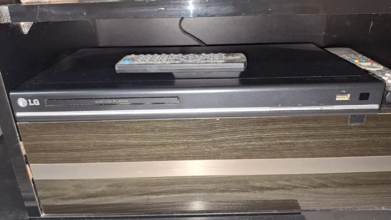 پخشDVD LG فلش خور سالم|سیستم صوتی خانگی|بندر انزلی, میان پشته|دیوار