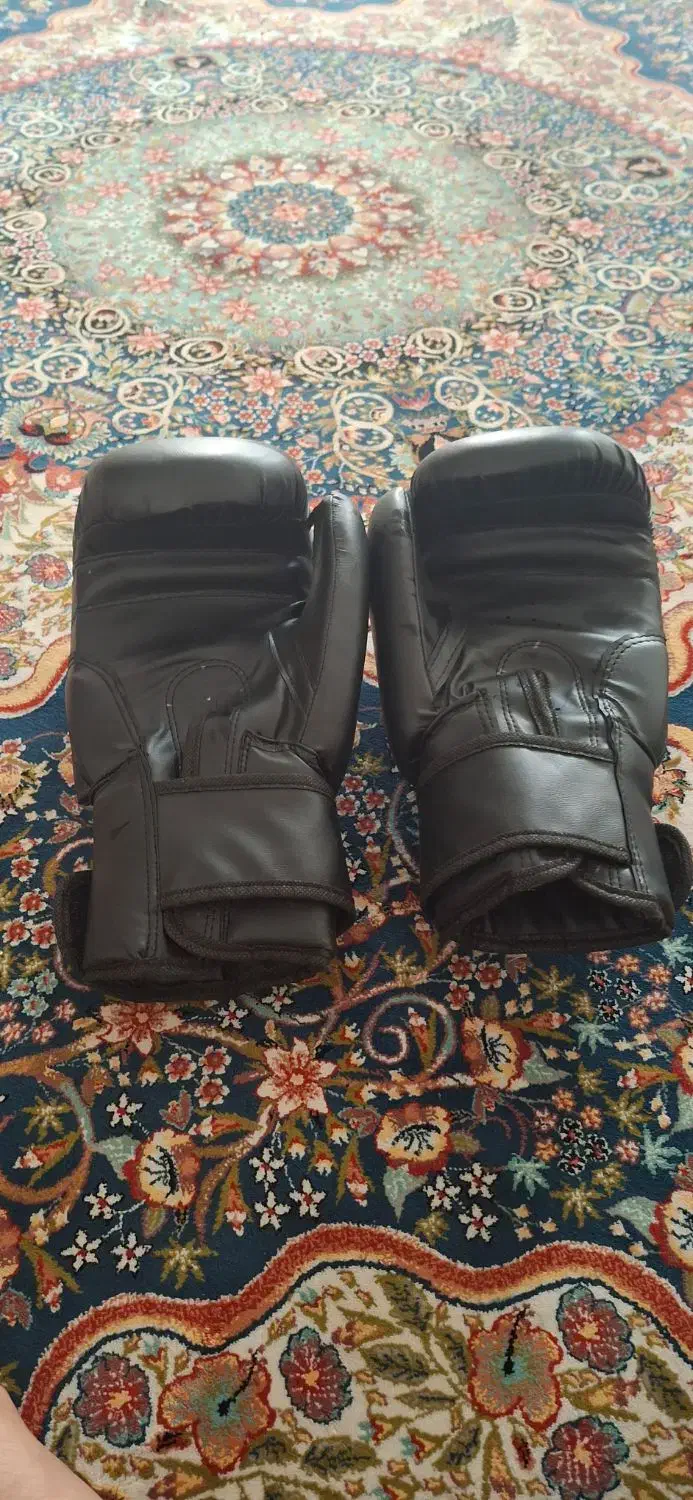 یک جفت دستکش بوکس|تجهیزات ورزشی|تهران, جوادیه تهرانپارس|دیوار