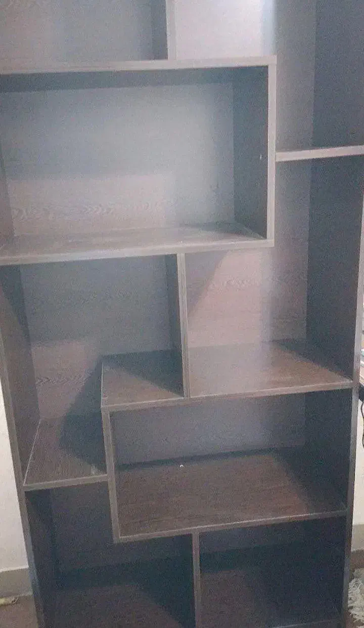 کتاب خانه نو تمیز به شرط|کتابخانه، شلف، قفسههای دیواری|اصفهان, فرودگاه شهید بهشتی|دیوار