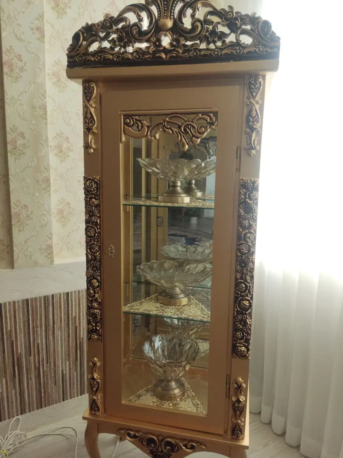 ۱ عدد گنجه .۱ عدد ساعت ایستاده|ساعت دیواری و تزئینی|تربت‌حیدریه, داروپخش|دیوار