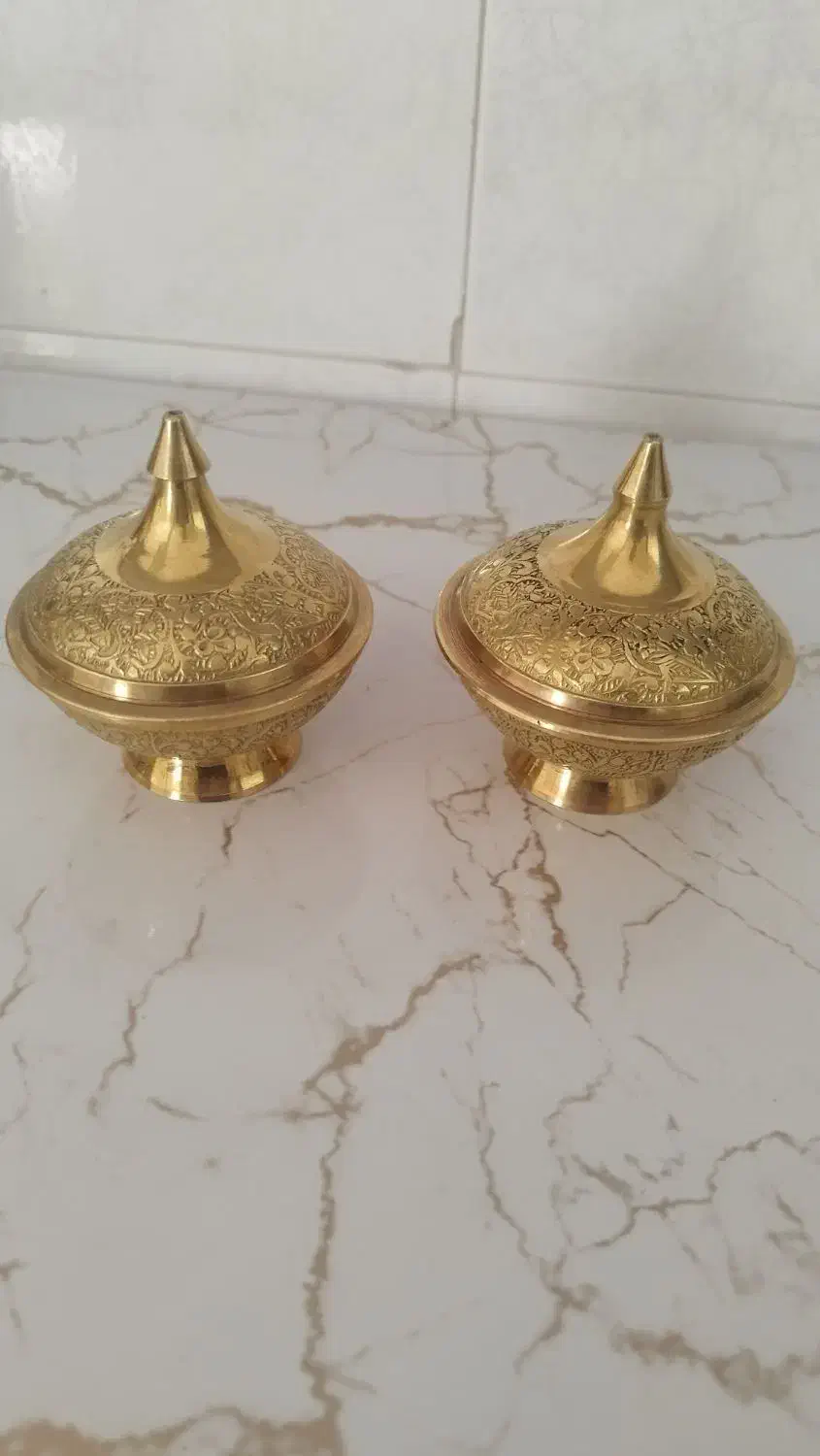 باسلام یک جفت قندان برنز|صنایع دستی و سایر لوازم تزئینی|بروجرد, |دیوار