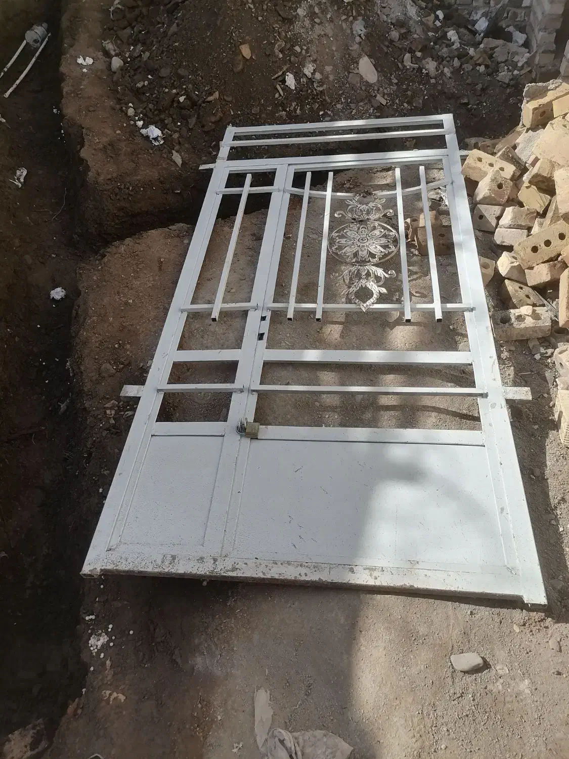 در آهنی|مصالح و تجهیزات ساختمان|نیشابور, رحمت آباد|دیوار