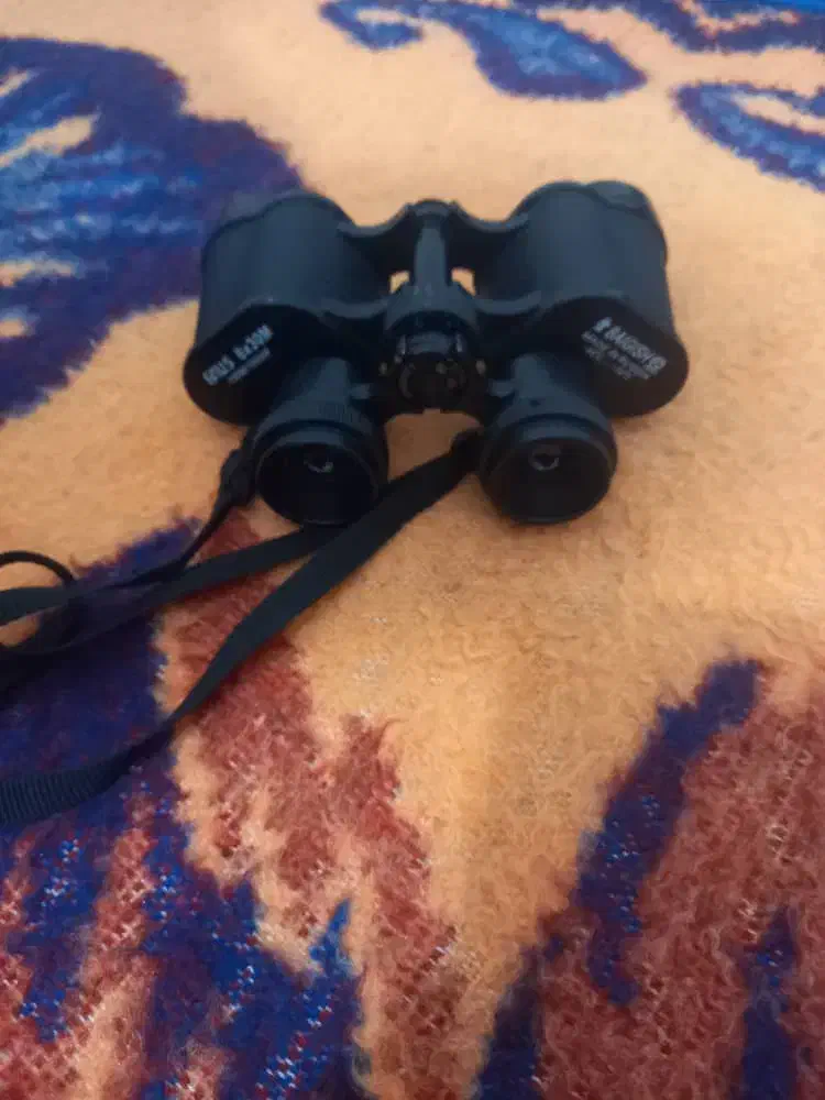 دوربین روسی وسط سالم|کوهنوردی و کمپینگ|رومشکان, |دیوار