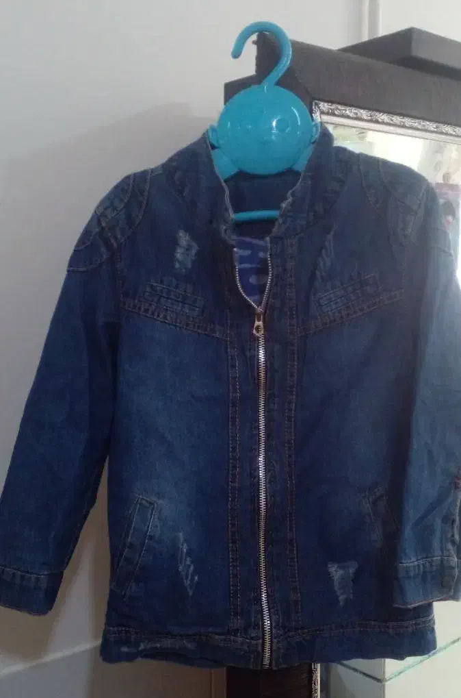 گرمکن وشلوار ورزشی و کت لی وتعدادی لباس پسرانه|لباس|نظرآباد, نظرآباد|دیوار