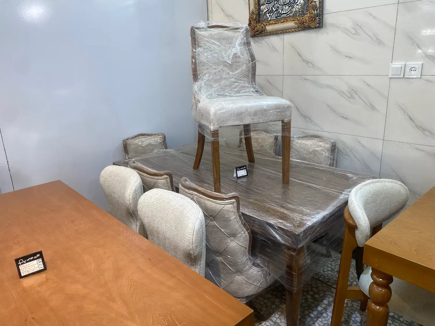 میز نهار خوری چستر شیش نفره فروش ویژه|میز و صندلی غذاخوری|اصفهان, رهنان|دیوار