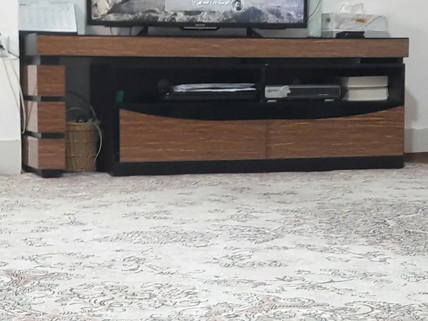 میزتلوزیون|میز تلویزیون|نیشابور, دربقاضی|دیوار