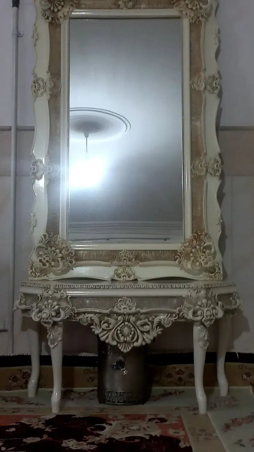 ایینه و میز|مبلمان خانگی و میز عسلی|قم, نیروگاه|دیوار