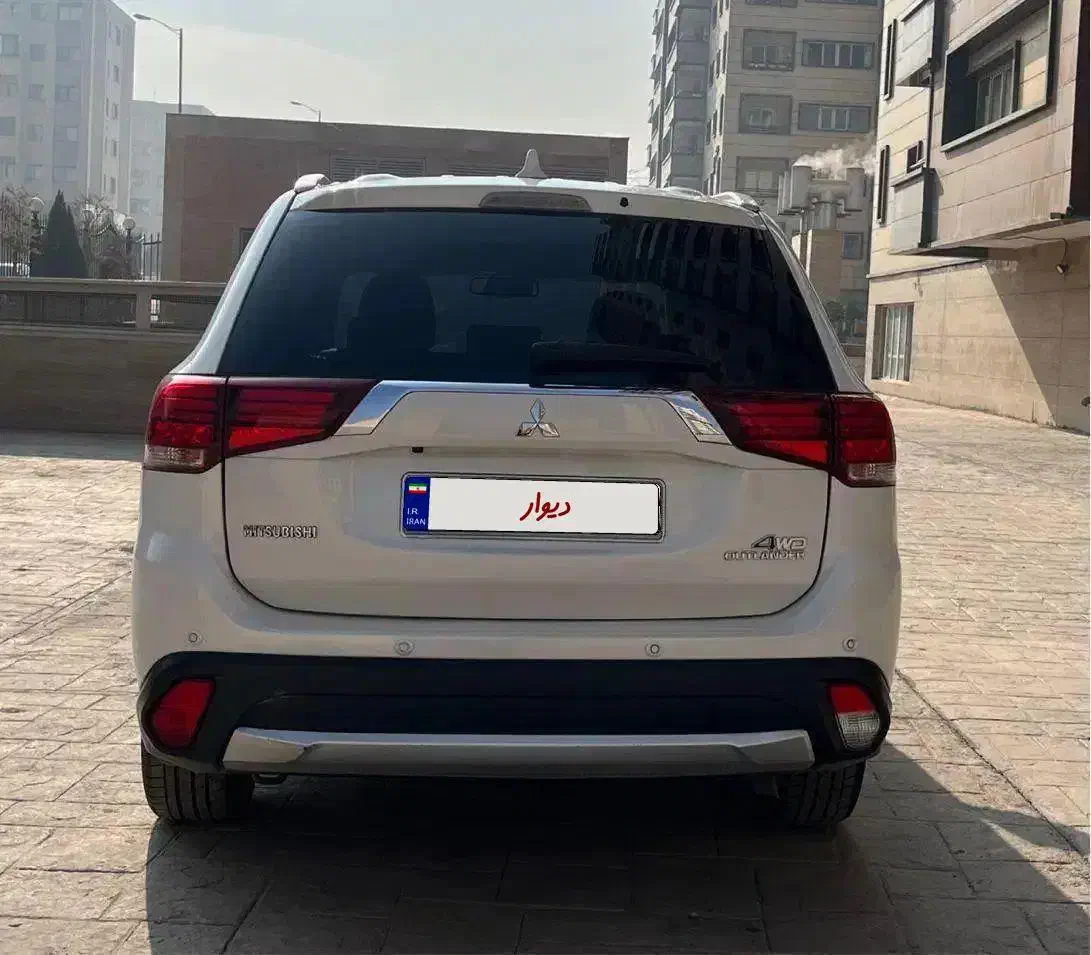 میتسوبیشی اوتلندر تیپ ۵|خودرو سواری و وانت|اصفهان, کوی شهید کشوری|دیوار