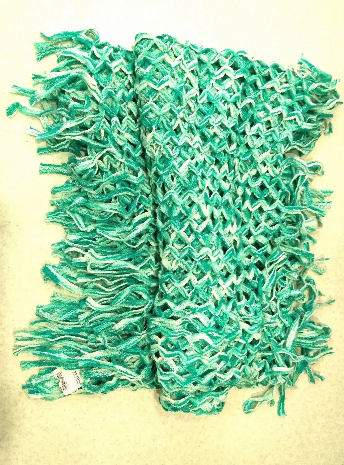 شال گردن خارجی|لباس|اندیشه, اندیشه فاز ۳|دیوار