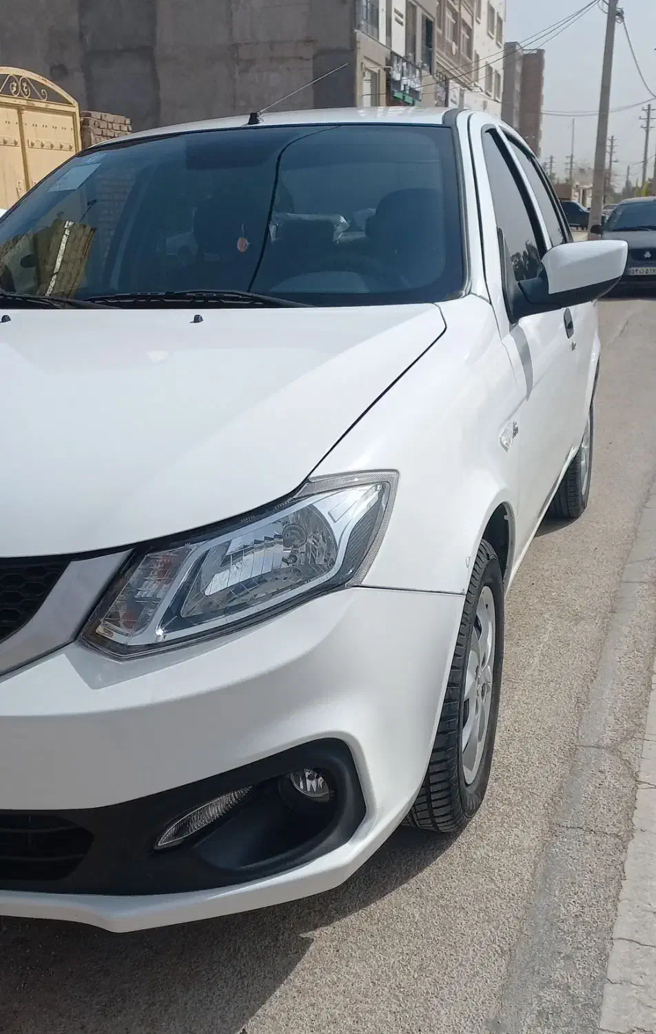 ساینا مدل ۴۰۴|خودرو سواری و وانت|شیراز, میانرود|دیوار