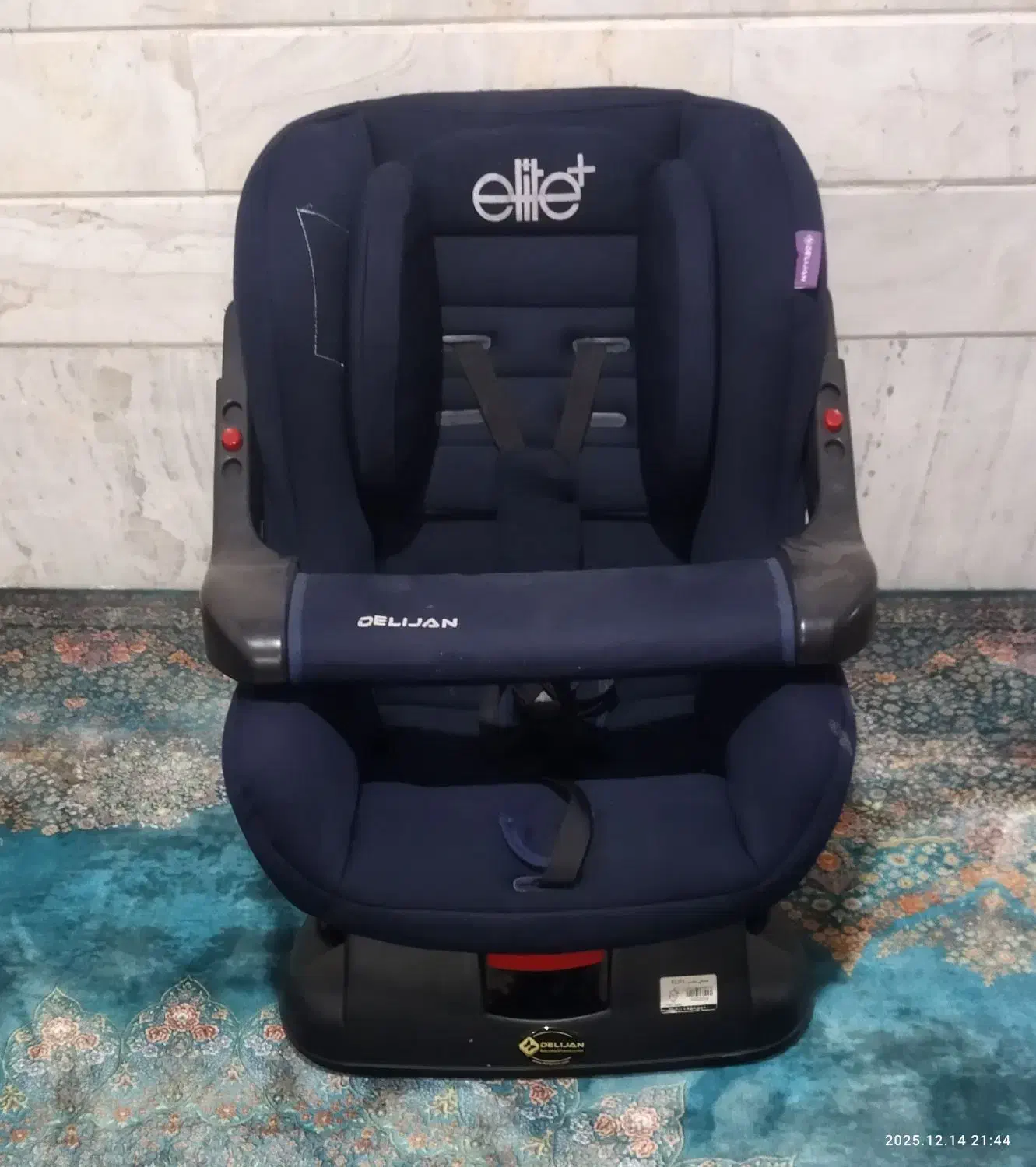 صندلی کودک -دلیجان|تخت و صندلی بچه|قم, بنیاد|دیوار