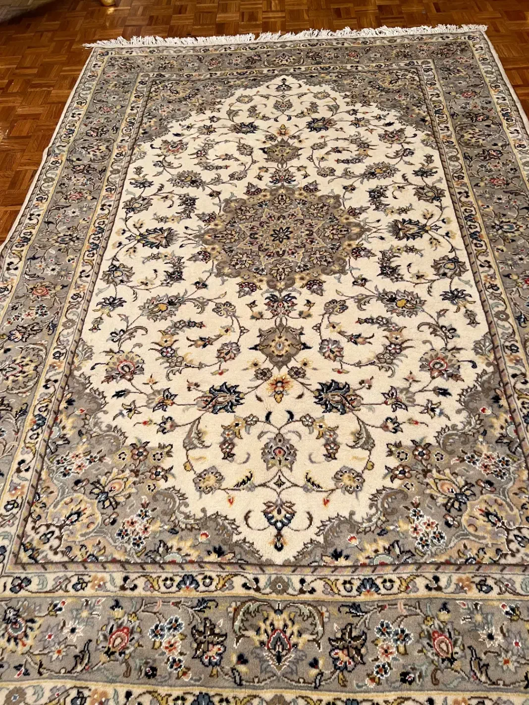 جفت فرش دستباف ۶متری کاشان گل ابریشم مناسب جهیزیه|فرش|تهران, پاسداران|دیوار