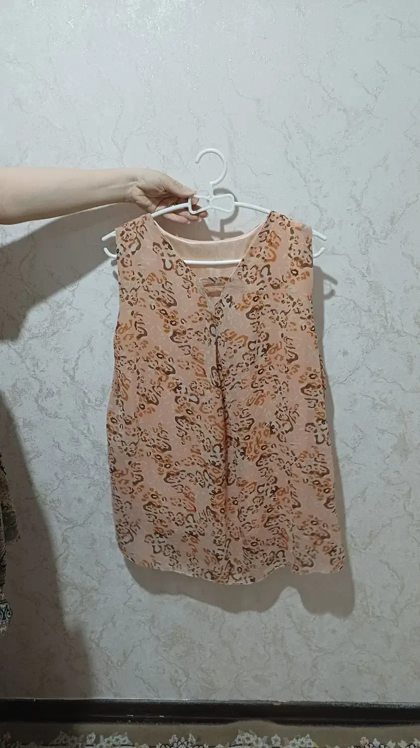 شومیز و مانتو|لباس|کرج, حصارک بالا|دیوار