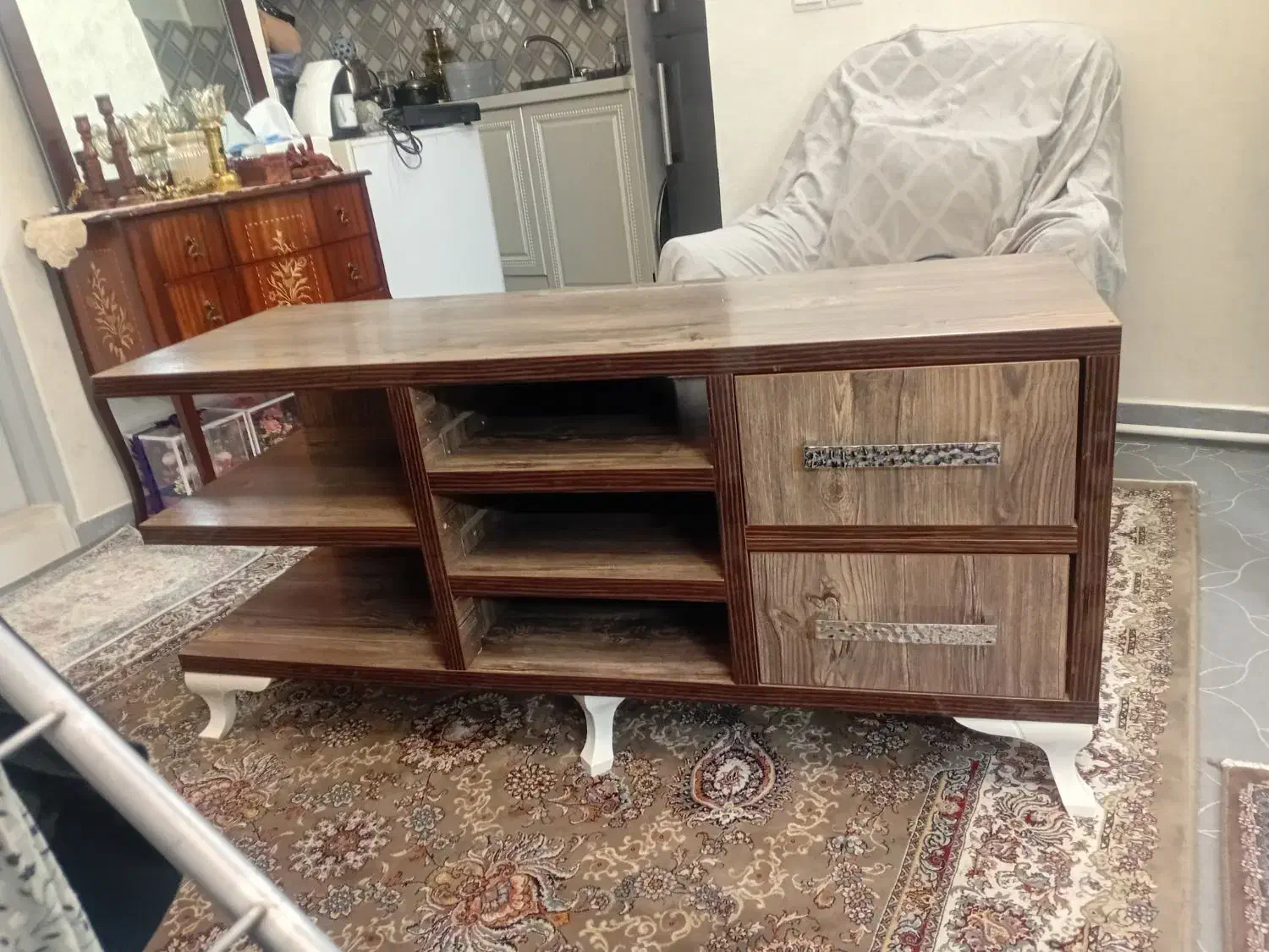 تلویزیون بهمراه میز و مبل نیم ست|تلویزیون و پروژکتور|تهران, شادآباد|دیوار