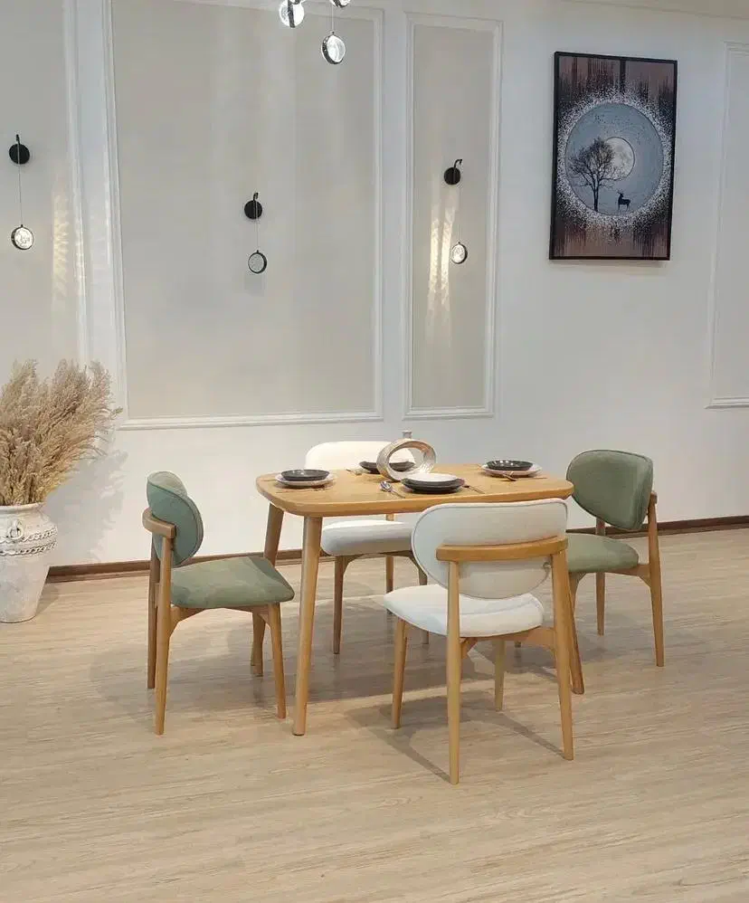 آقای صندلی- مبلمان ماوی کیش|میز و صندلی غذاخوری|کیش, |دیوار