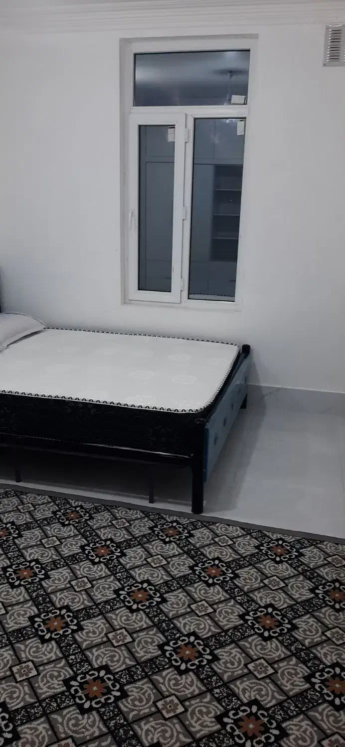 تخت خواب دو نفره در حد نو|تخت و سرویس خواب|زبرخان, |دیوار