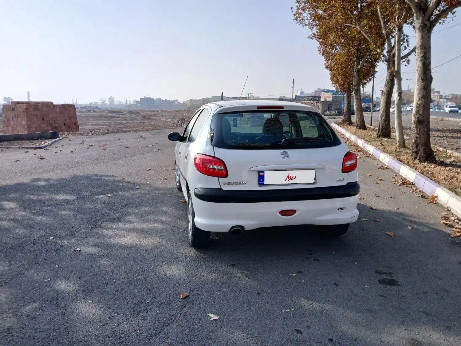 پژو۲۰۶ مدل۸۱ سفیدرنگ فابریک کارخانه|خودرو سواری و وانت|خوی, |دیوار