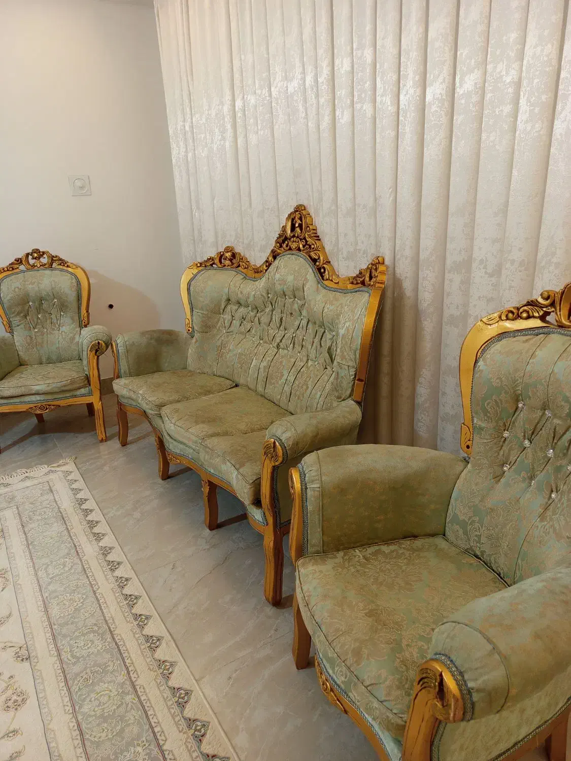 مبل سلطنتی|مبلمان خانگی و میز عسلی|هرسین, |دیوار