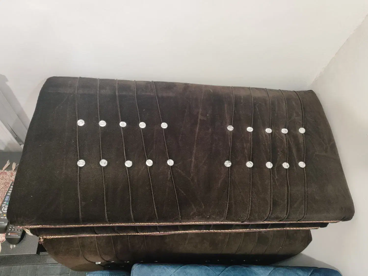 6 عدد پشتی|پشتی|صدرا-فارس, فاز ۱|دیوار