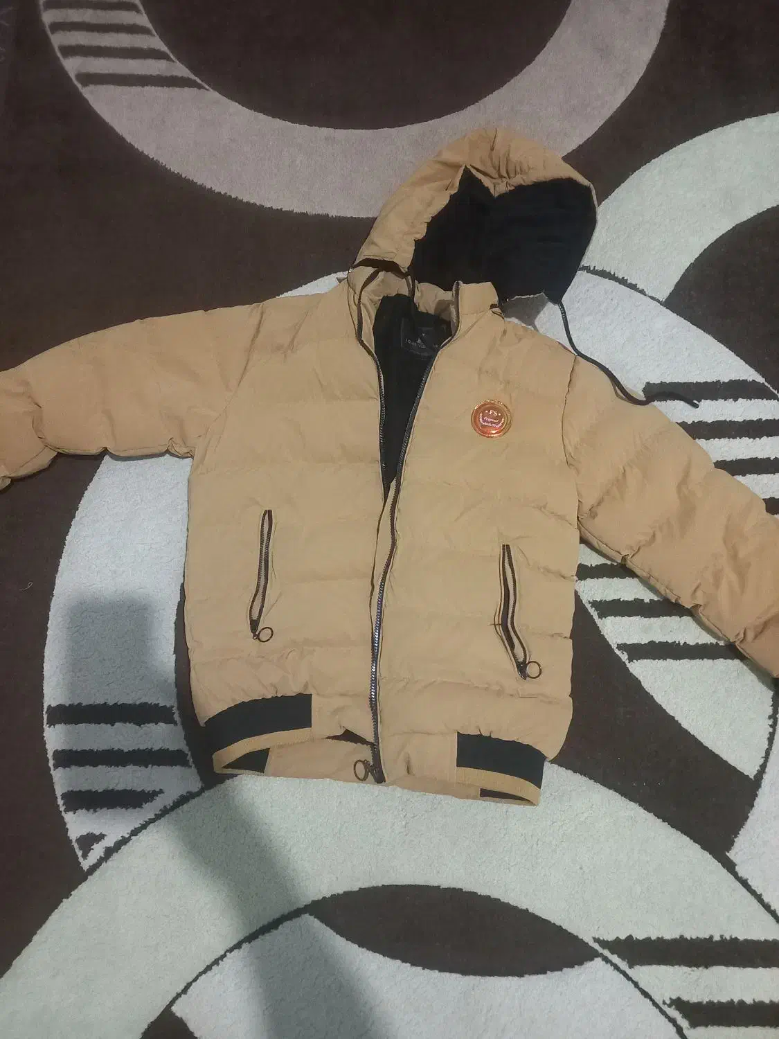 دوعدد کاپشن|لباس|رضوانشهر, |دیوار