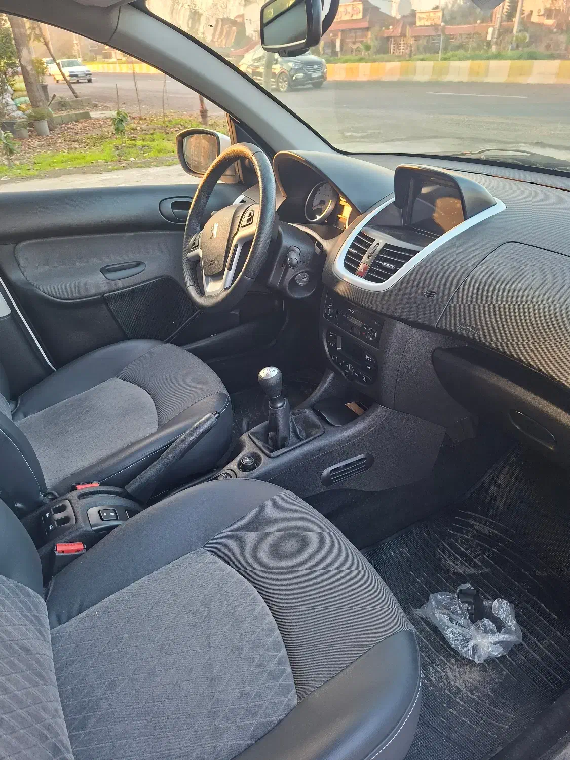 207پاناروما پلاس ۱۴۰۴ خشک|خودرو سواری و وانت|محمودآباد, |دیوار