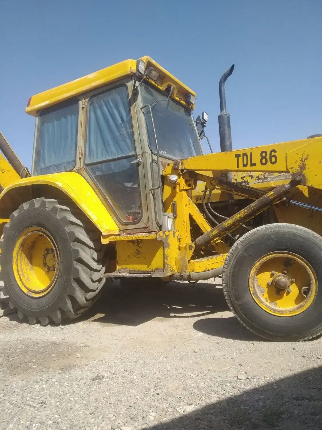 بیل بکهو تی دی ال 86 بشرط|خودرو سنگین|تبریز, |دیوار